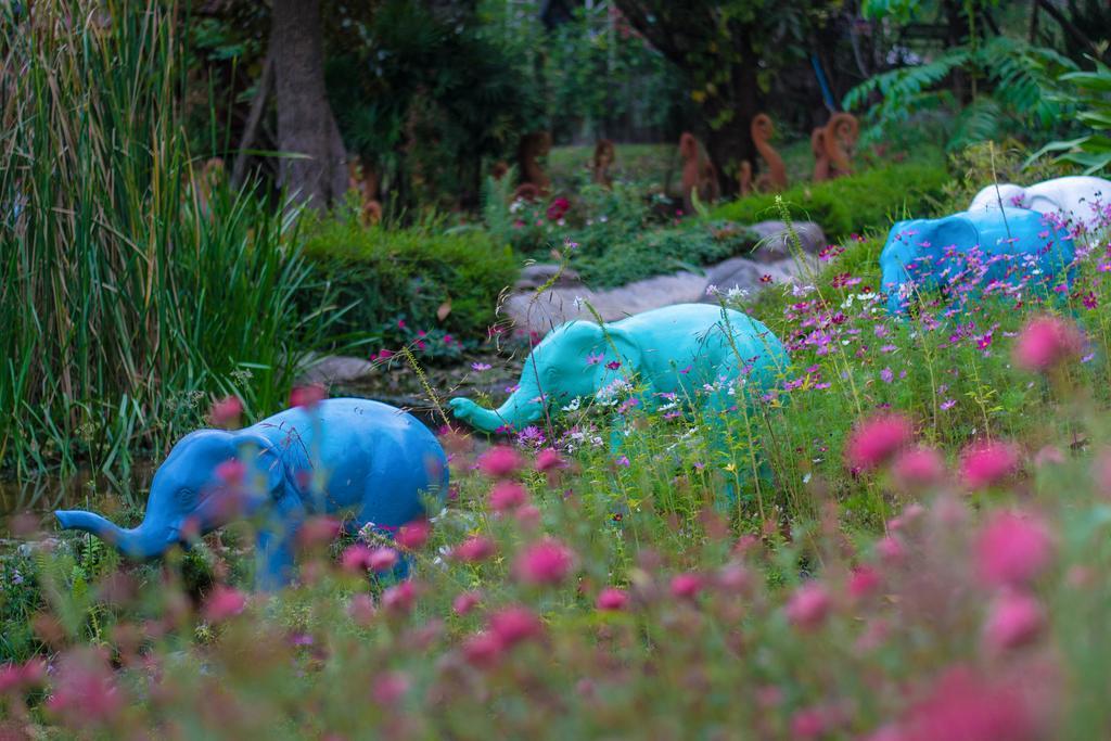 Rinrada Resort Chiang Mai Exteriör bild